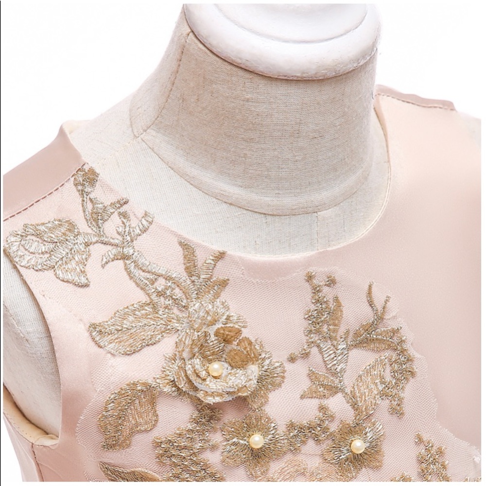 Luxury Embroidered Floral wedding birthday dress - Picture 6 of 6